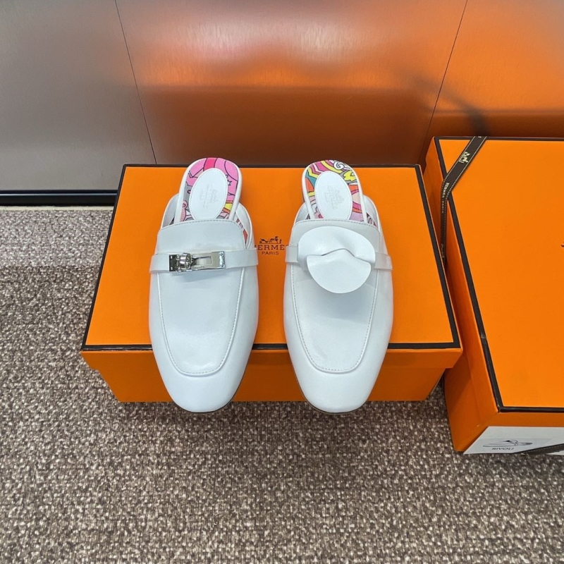 H**mes slippers